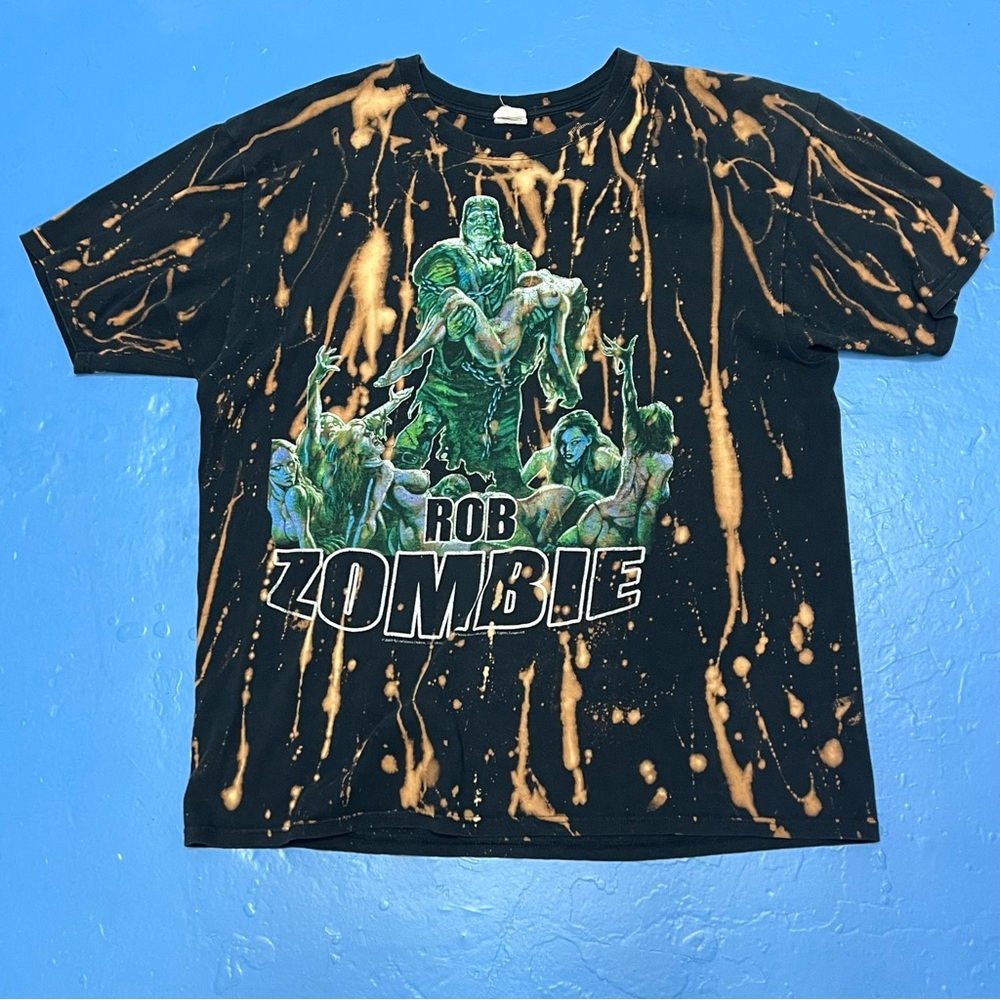 Rob Zombie Anvil Black and Orange Graphic T-Shirt